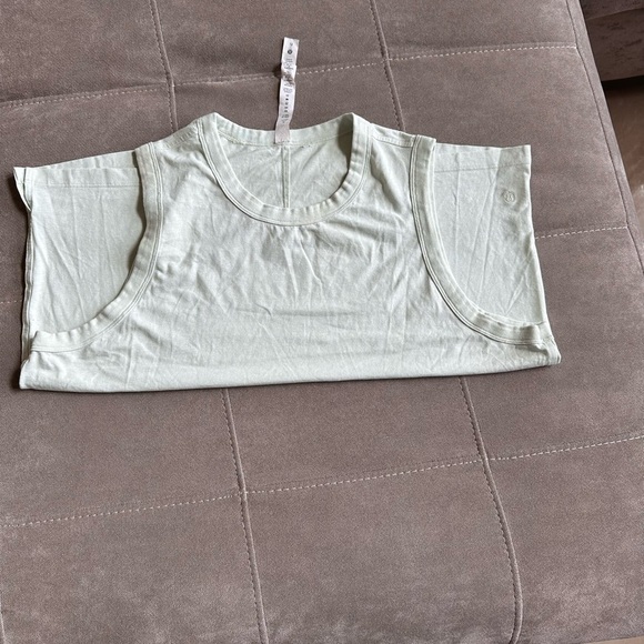 Lululemon Athletica Green Muscle Tee Relaxed Fit - Picture 6 of 7